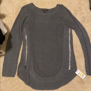 NEVER WORN INC gray sweater
